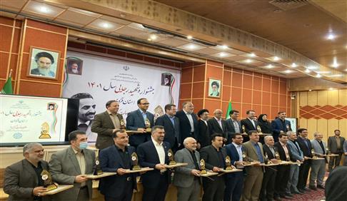 در جشنواره شهید رجایی قزوین از مدیر کل استاندارد قزوین تقدیر شد